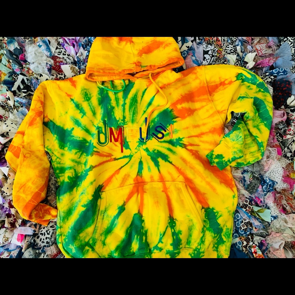 UMEUSI TYE DYE HOODIE.